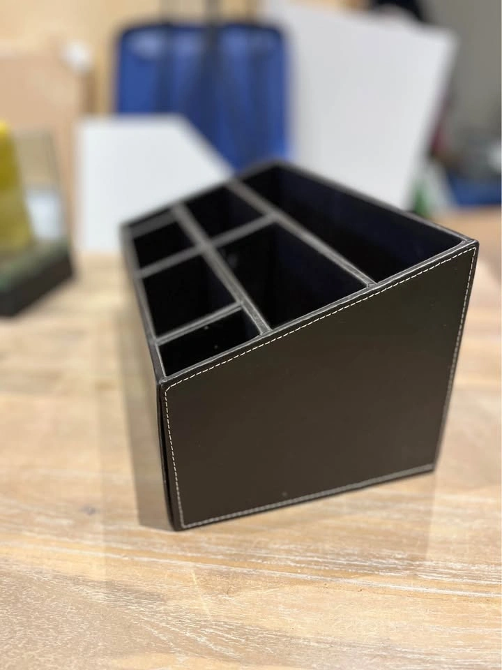 Dark brown leather desk organizer - photo 3
