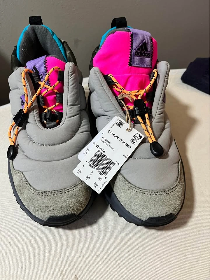 Woman's Adidas Shoes - photo 2