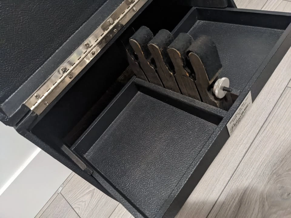 Pachmayr Super Deluxe 5 Gun Vintage Range Case - photo 4