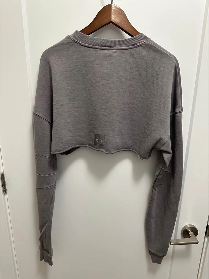 Alo Yoga Cropped Pullover Sweatshirt - Grey - Size XS - photo 5
