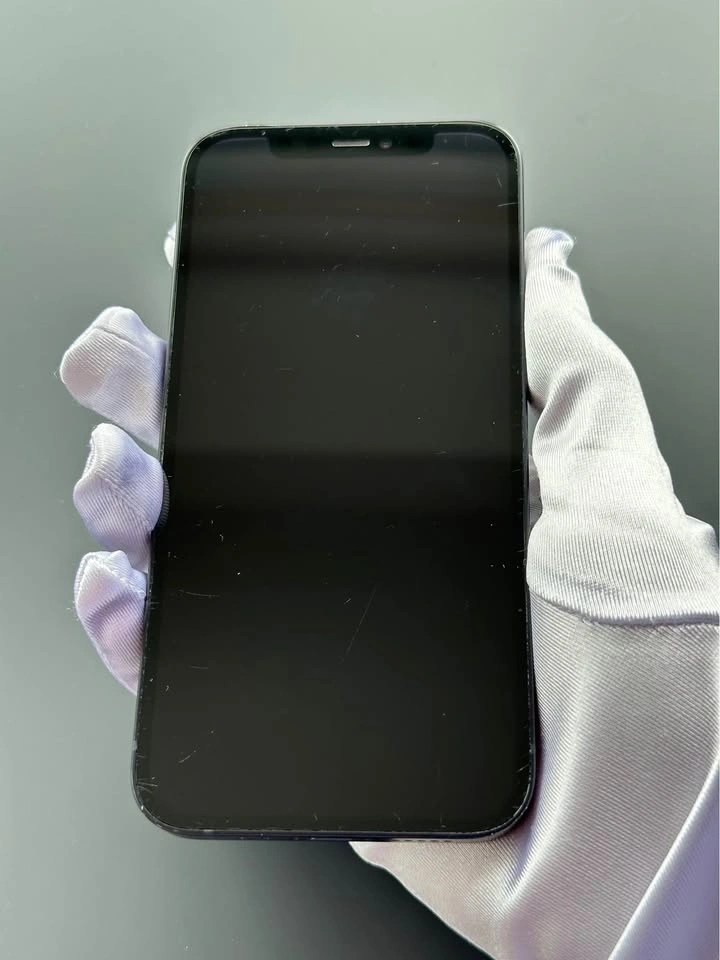 iPhone 12 - 128gb in Black - photo 3