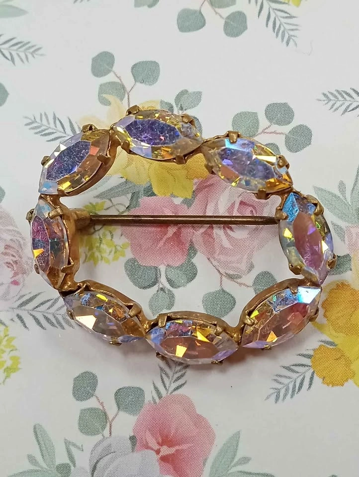 Beautiful AB Aurora Borealis Crystal Pin Brooch Gold Tone Vintag - photo 3