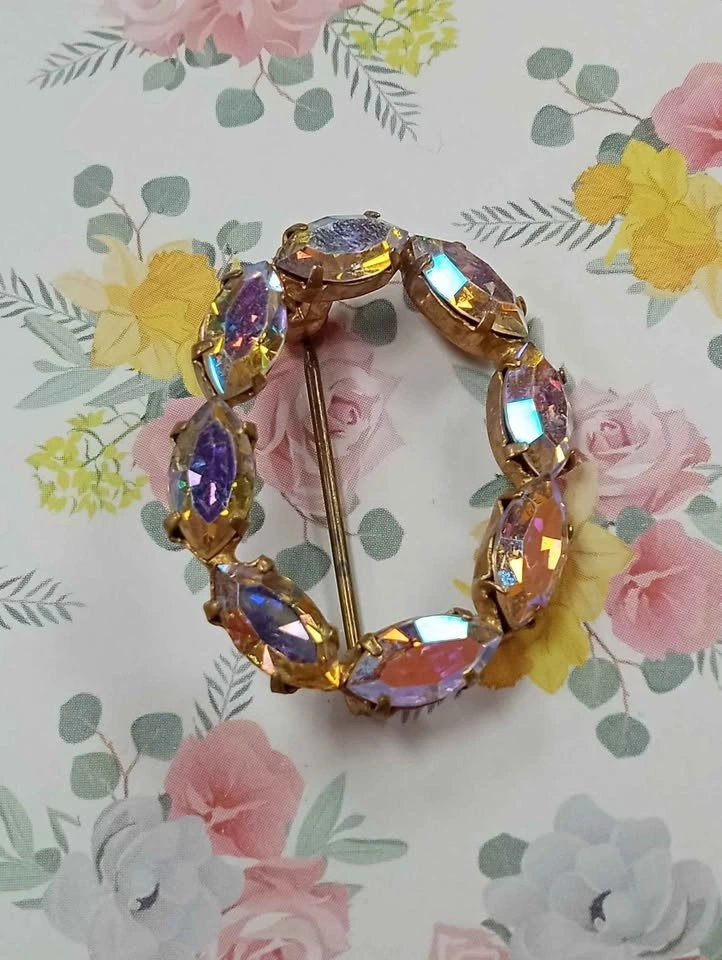 Beautiful AB Aurora Borealis Crystal Pin Brooch Gold Tone Vintag - photo 4