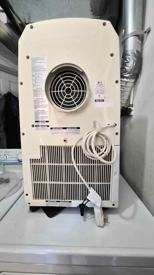LG 10,000 BTU Portable AC - Works Great! ❄️ - photo 3