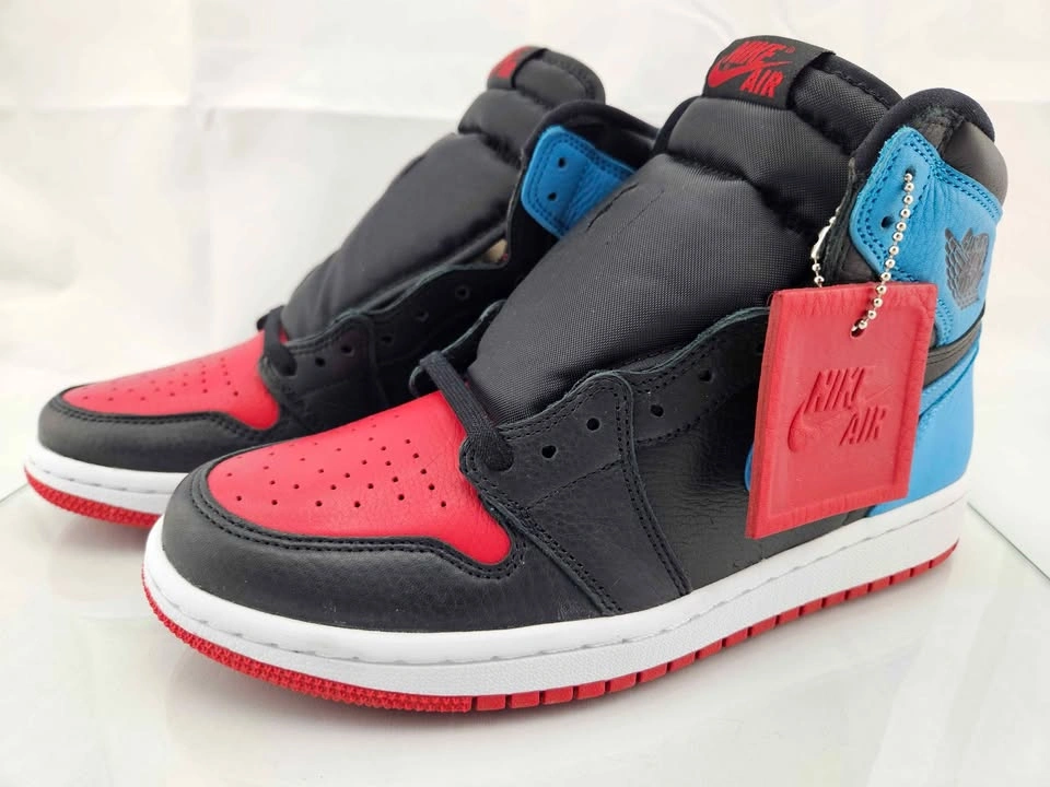 Women's Nike Air Jordan 1 High NC to Chi Size 9 - photo 2