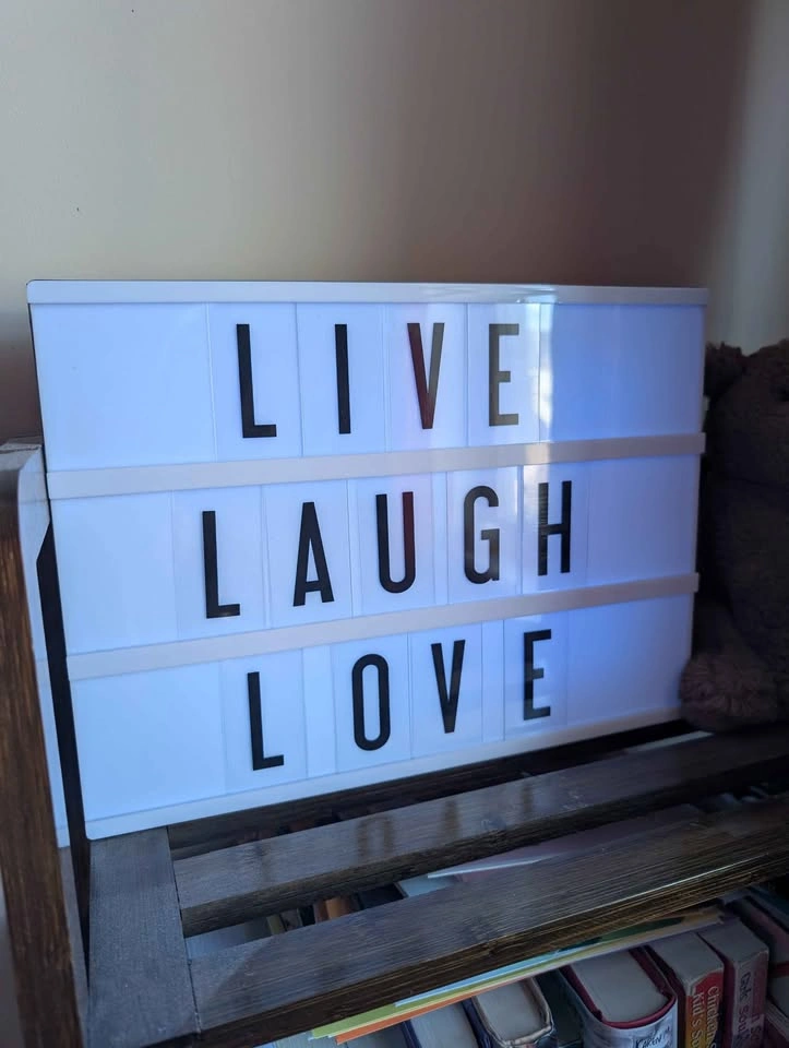 LED Cinematic Lightbox – “Live Laugh Love” - photo 2