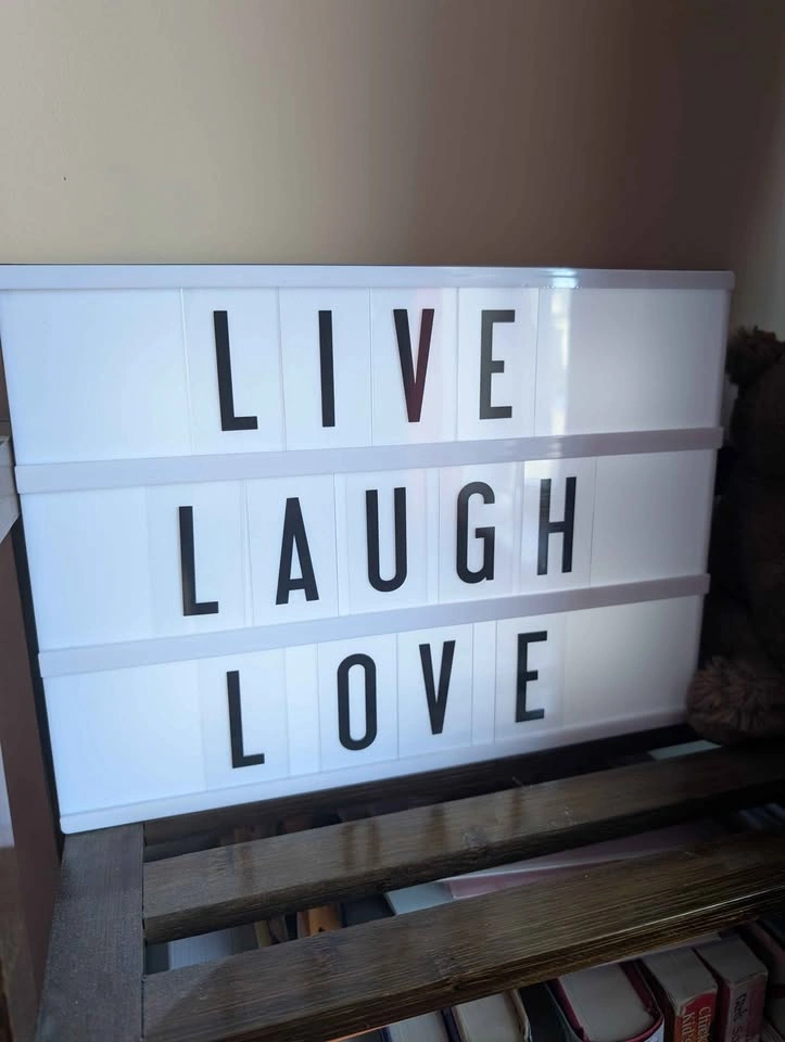 LED Cinematic Lightbox – “Live Laugh Love” - photo 3