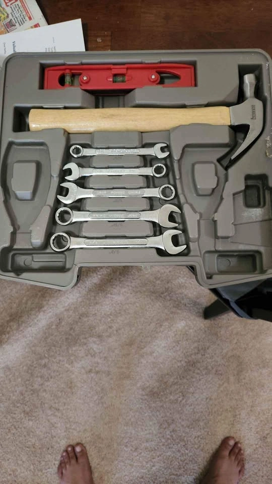 Handy man, tool box