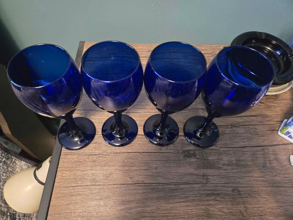 Set of 4 vintage Libbey Cobalt blue wine glasses - photo 2