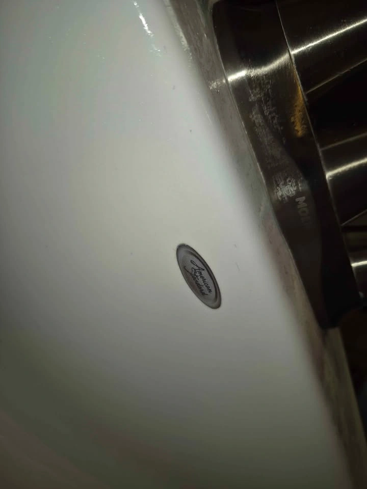 American Standard Sink w Moen Faucet - photo 2
