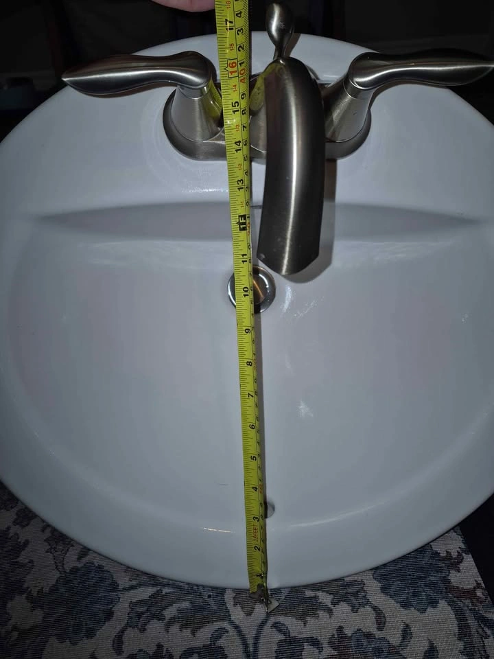 American Standard Sink w Moen Faucet - photo 5