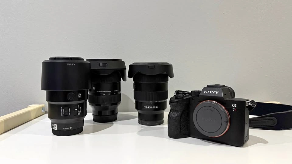 Sony a7R IV Camera w/ Lenses