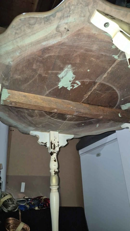 Antique Circular Table - photo 5