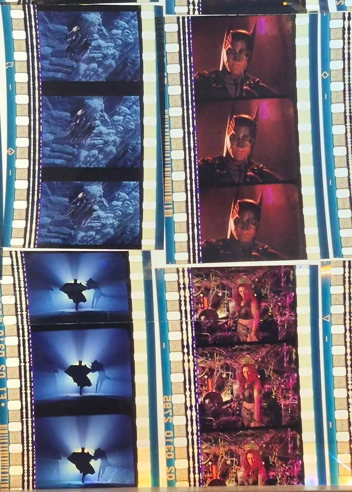 Batman & Robin 1997 Original 35mm Film Cells Bundle - photo 5