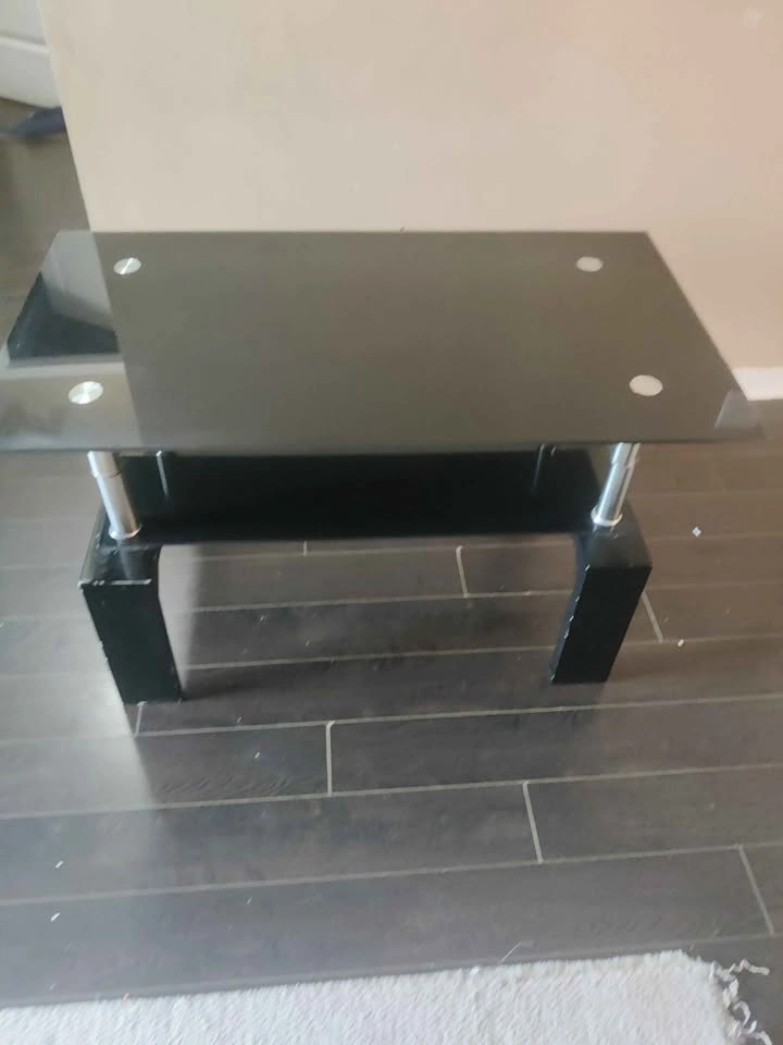 Used good condition glass top table for living room - photo 2