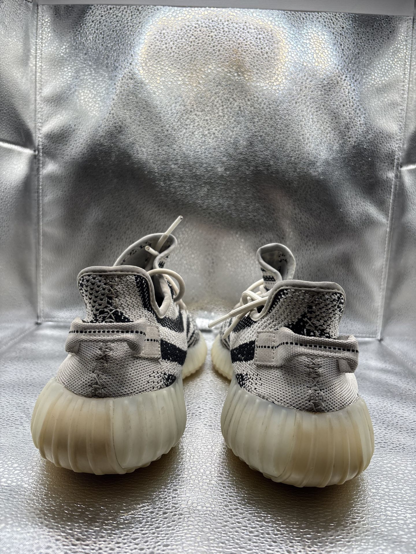 Adidas Yeezy 350 V2 Zebra - photo 4