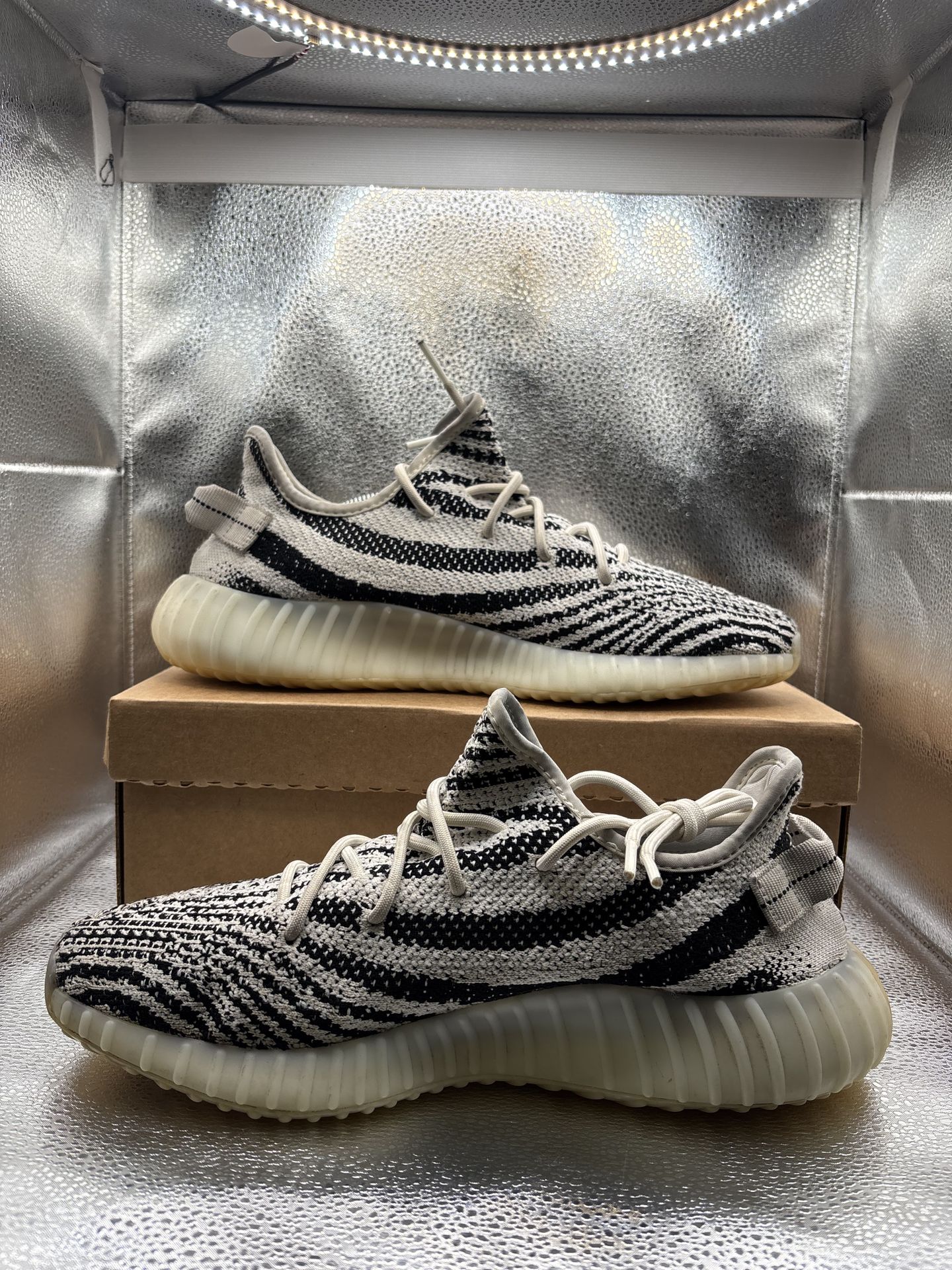 Adidas Yeezy 350 V2 Zebra - photo 5
