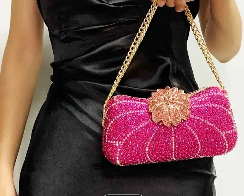 Brand new beautiful luxury shining shimmery pink party bag - photo 2