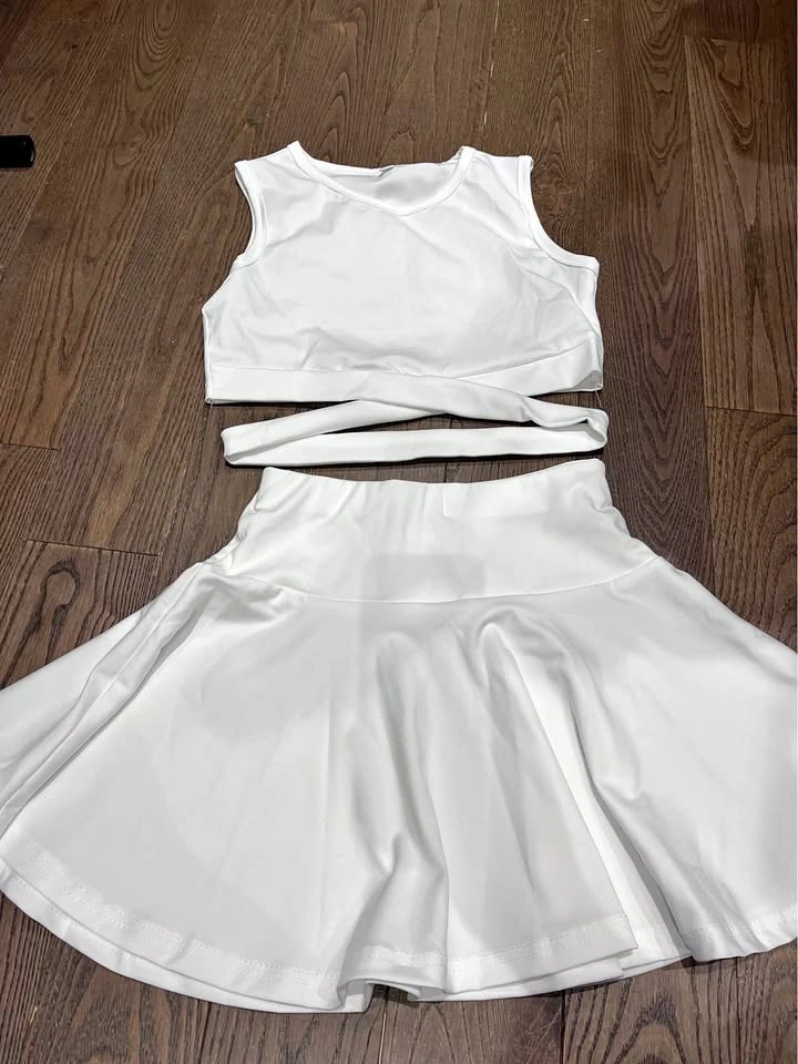 Girls outfit size 150 cm