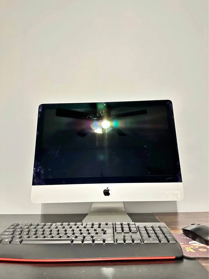 Apple iMac 21.5” Retina 4K (2019)