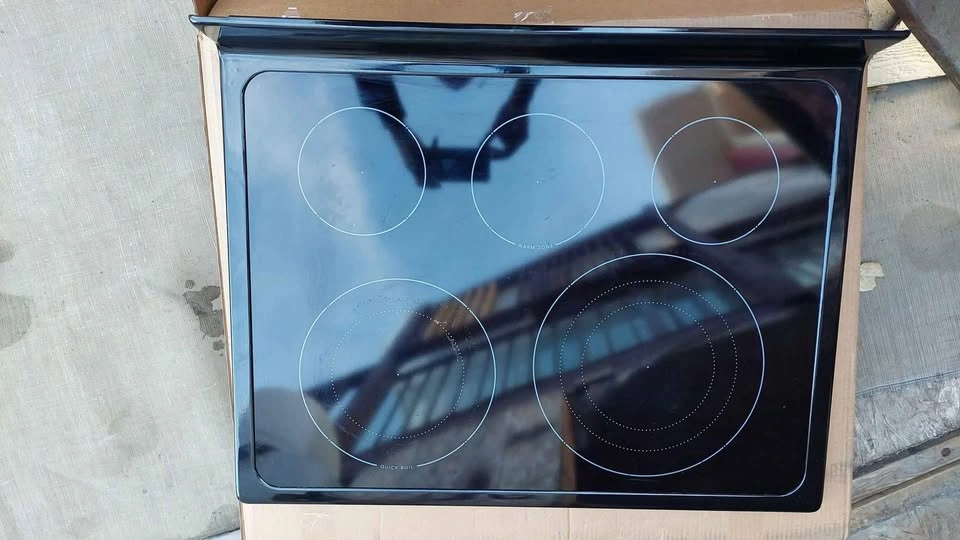 FRIGIDAIRE Glass Top - photo 2