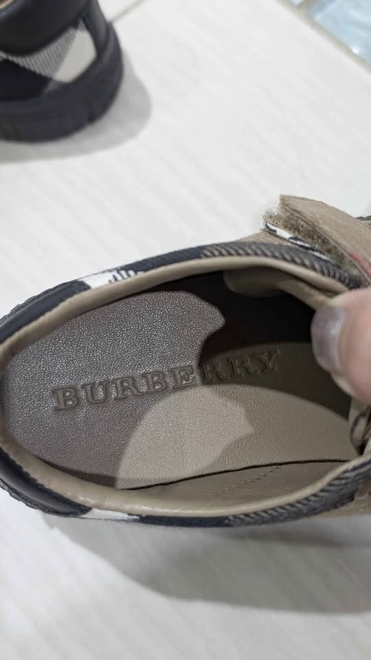 Burberry Sneakers Kids Size 26 - photo 5