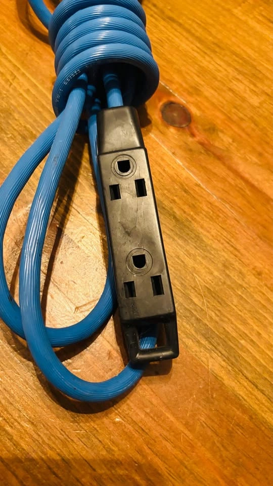 Brand New 12ft 16/3 Outdoor Extension Cord with 3 Outlets - photo 2