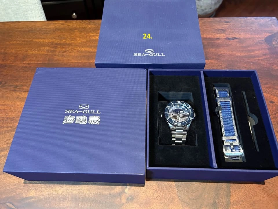 Various Watches for Sale - photo 4