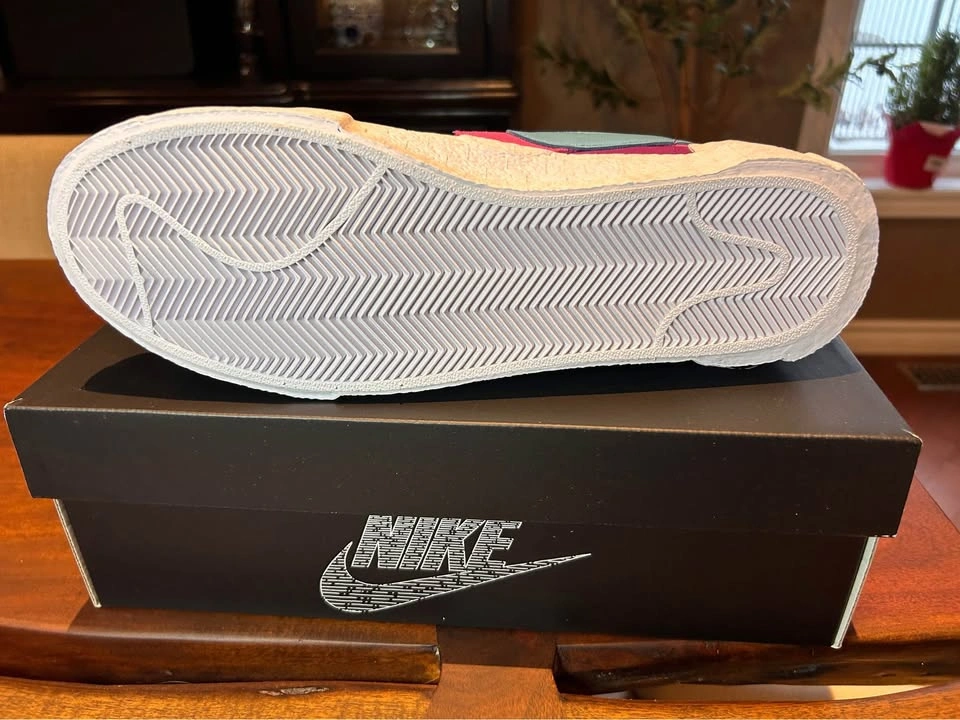 Nike/Kaws/Sacai Blazer Men's Size 10 - photo 4