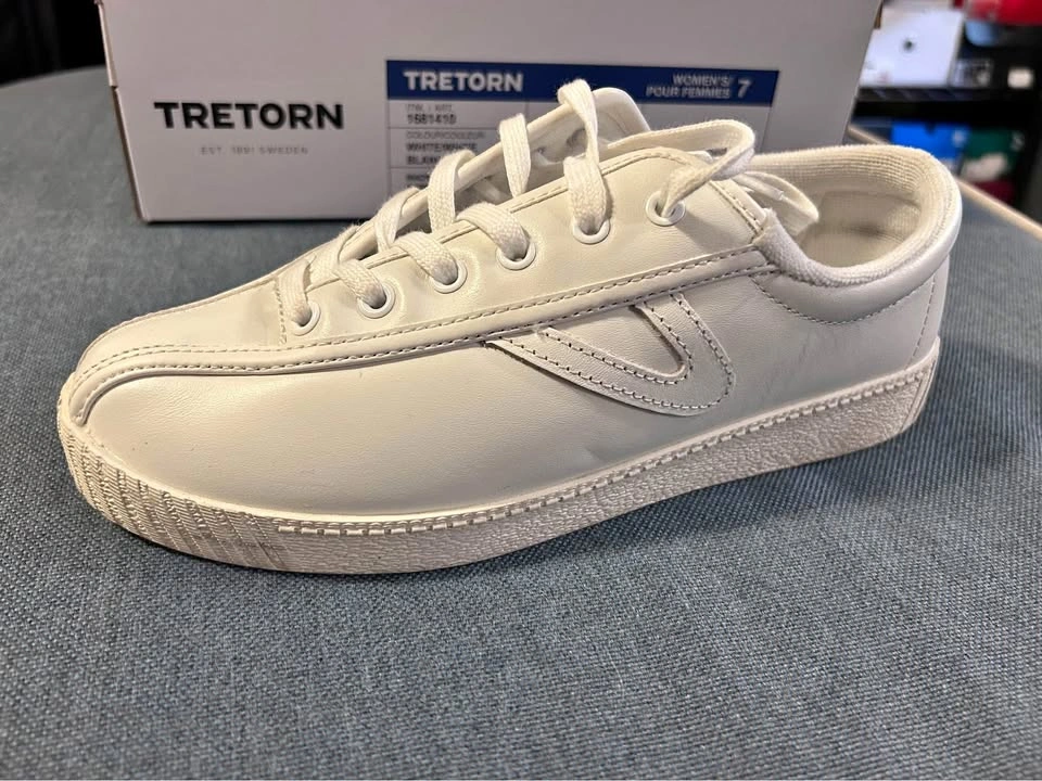 Women’s white leather Tretorns - Size 7