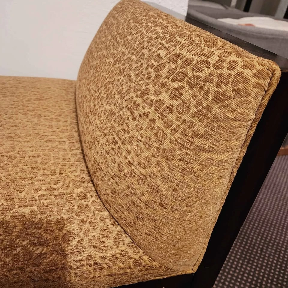 Heavy Wood Upholstered Bench - Cheetah Leopard Print - photo 2
