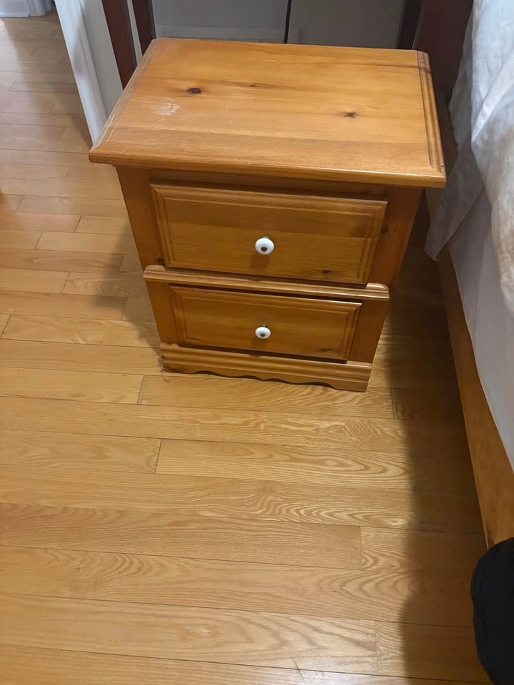 Solid wood Queen 8 piece Bedroom Set - photo 3