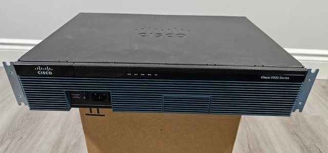 Cisco 2911 Router with Voice Interface Cards