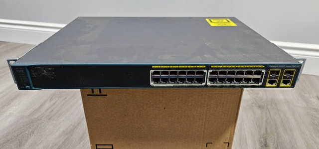Cisco Catalyst C2960 24 PoE Ethernet Switch