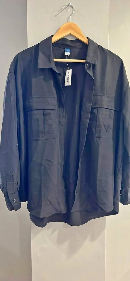 New Old Navy Black Button Up Shirt Size XL
