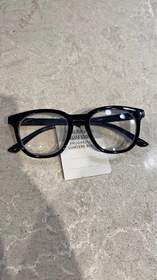 Reading bluelight glasses