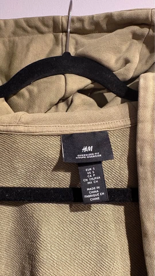H&M Oversized Zip Up Sweater - Size S - photo 3