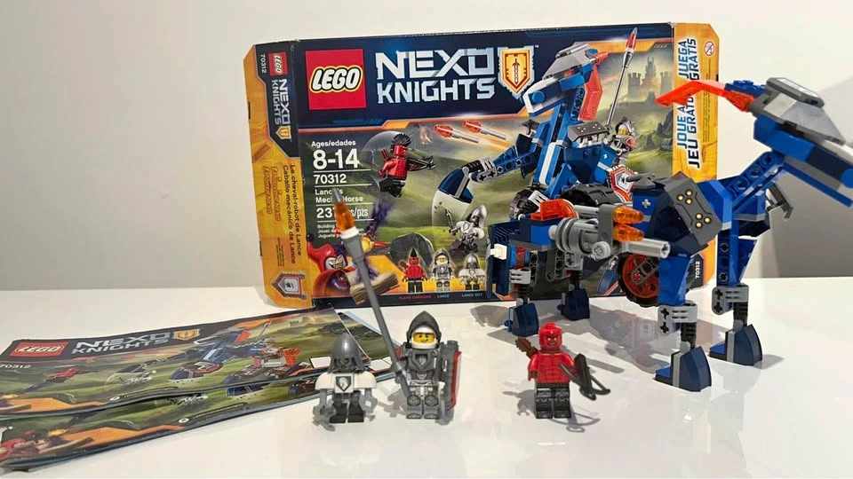 Lego Nexo Knights Lance’s Mecha Horse