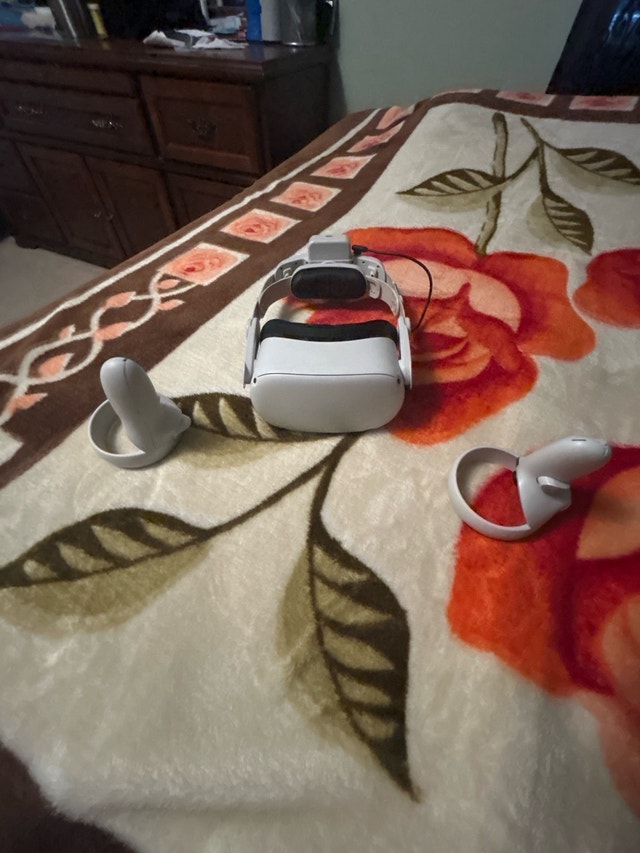 Meta Quest 2 VR