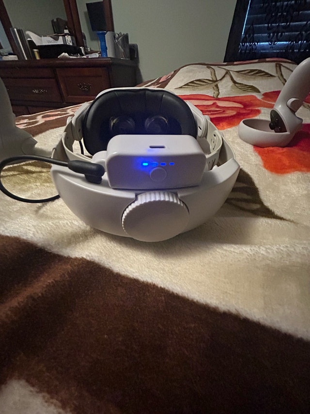 Meta Quest 2 VR - photo 4