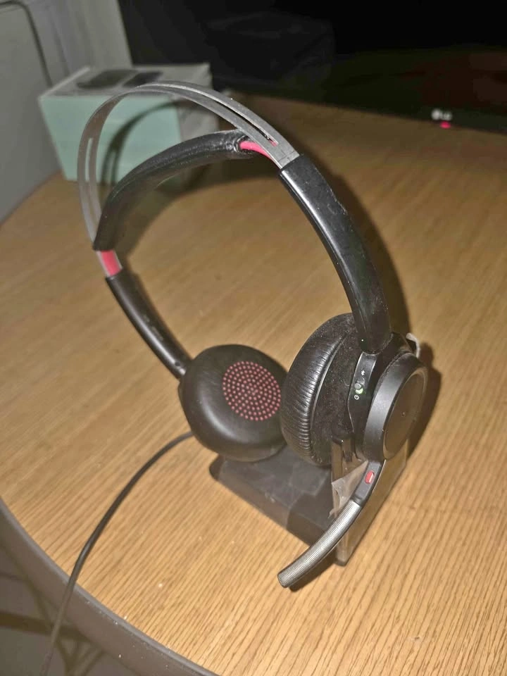 Voyager Focus UC