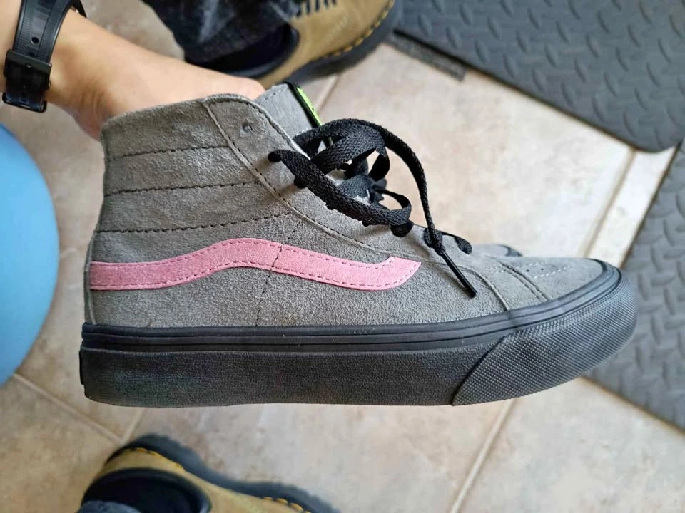 Vans leather sneakers - size 6 women's