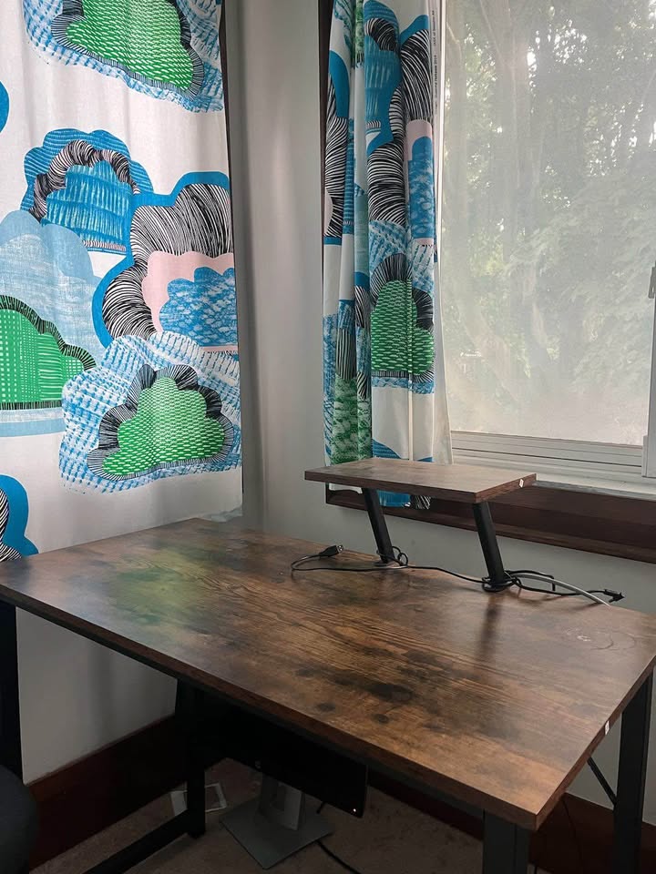 Office / Gaming Desk with Built-In Laptop Stand - photo 4