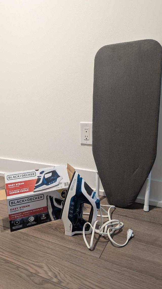 Compact iron + desktop ironing board