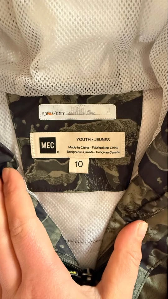 MEC Youth Jacket Size 10 - photo 3