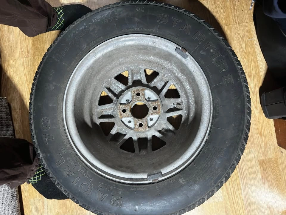 RARE 1980s Starfire Radial 70 Tire P185/70R14 - Museum Quality - photo 3