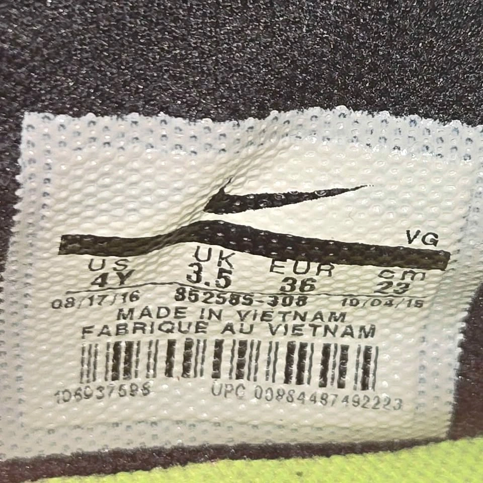 Nike Hypervenom X Phelon 3 TF Soccer Shoes Kids Size 4Y Green Or - photo 2