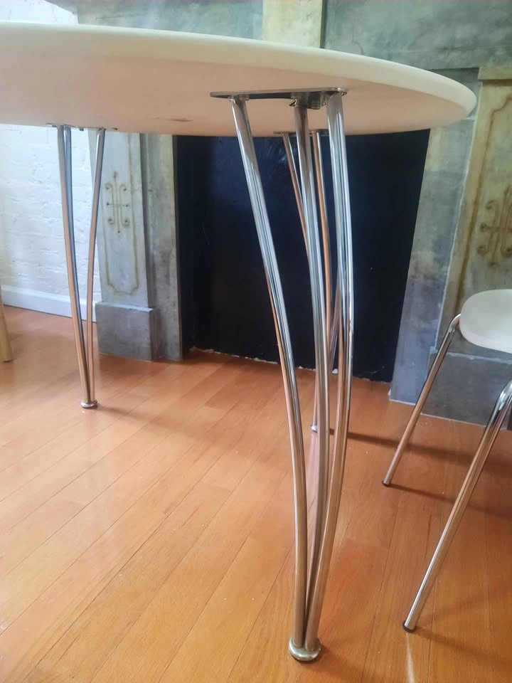 Vintage table with 2 chairs - photo 4