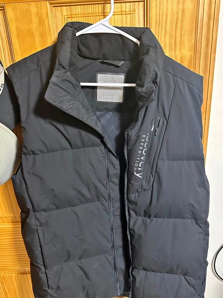 Discovery Vest