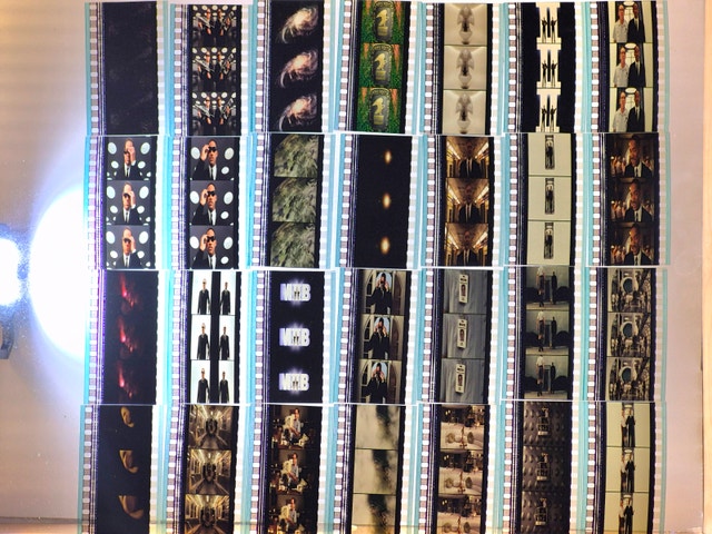 35mm Film Cells - Men in Black 2 - photo 2